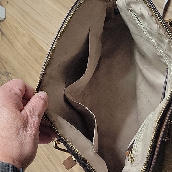 Michael Kors Cindy Dome Satchel - Picture 10 of 17